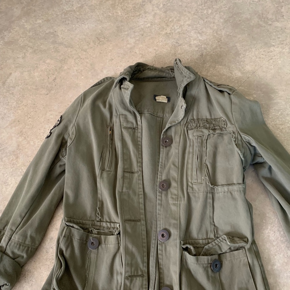 VINTAGE ARMY JACKET